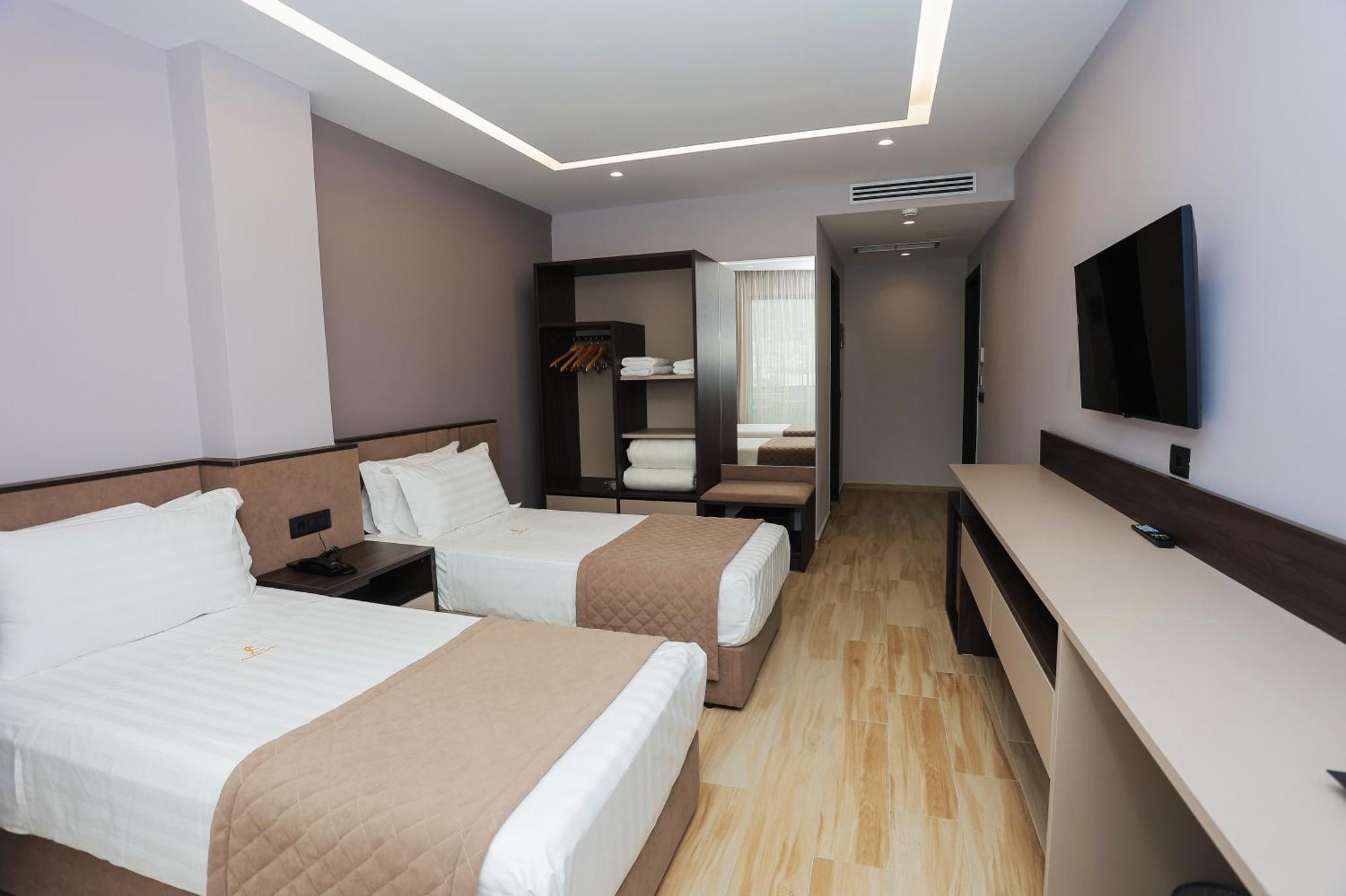 Joelle Premium Hotel Sarandë Exterior foto