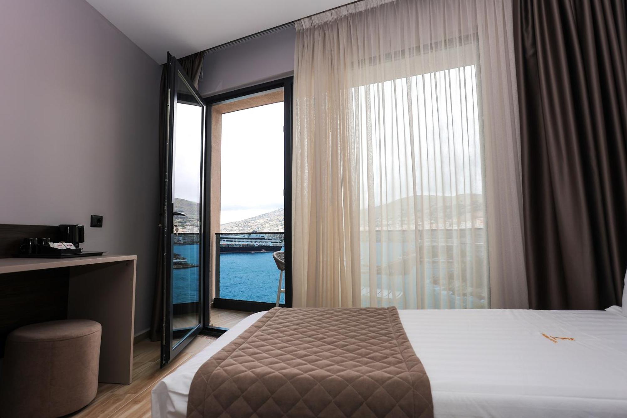 Joelle Premium Hotel Sarandë Exterior foto