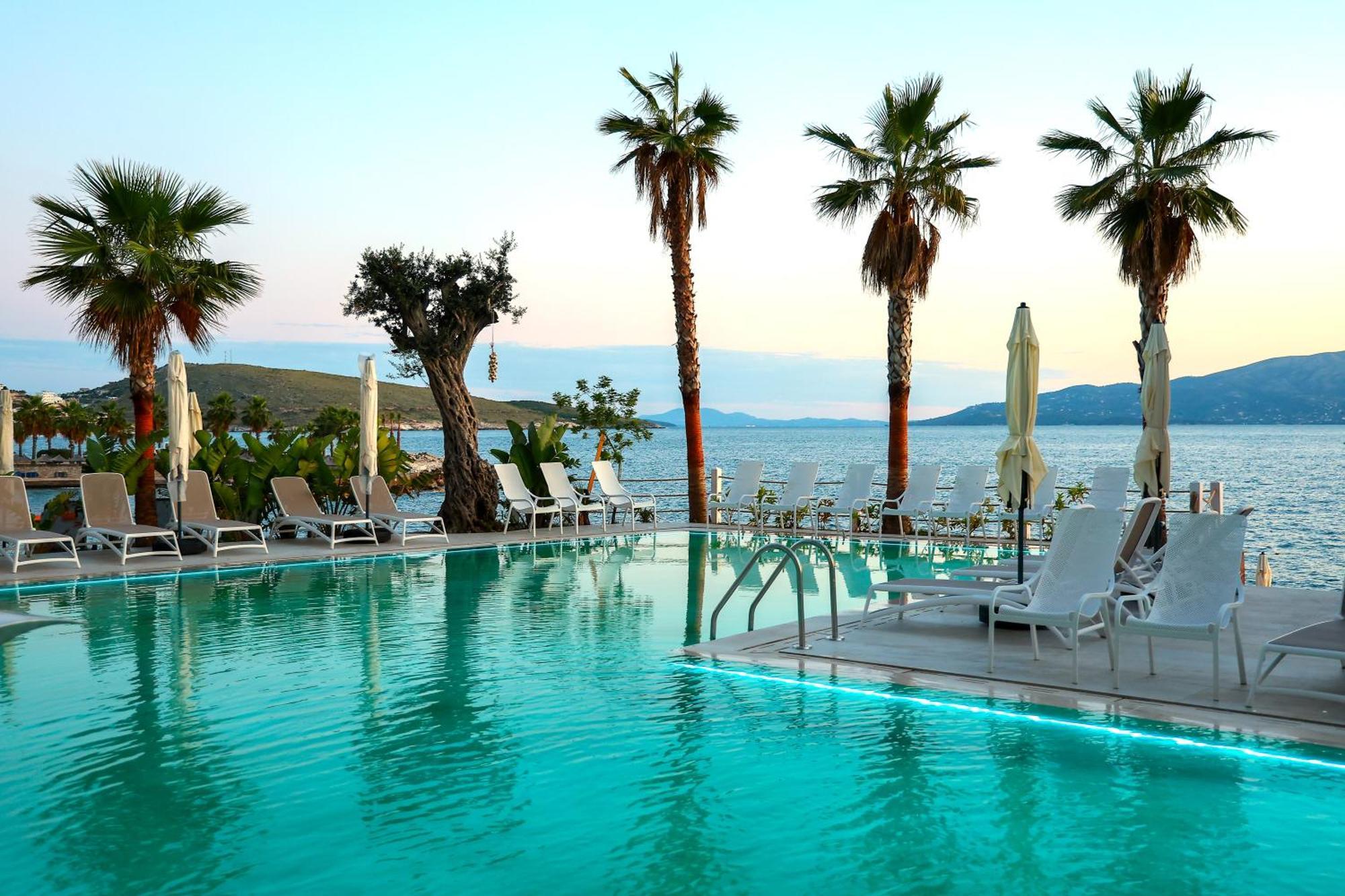Joelle Premium Hotel Sarandë Exterior foto