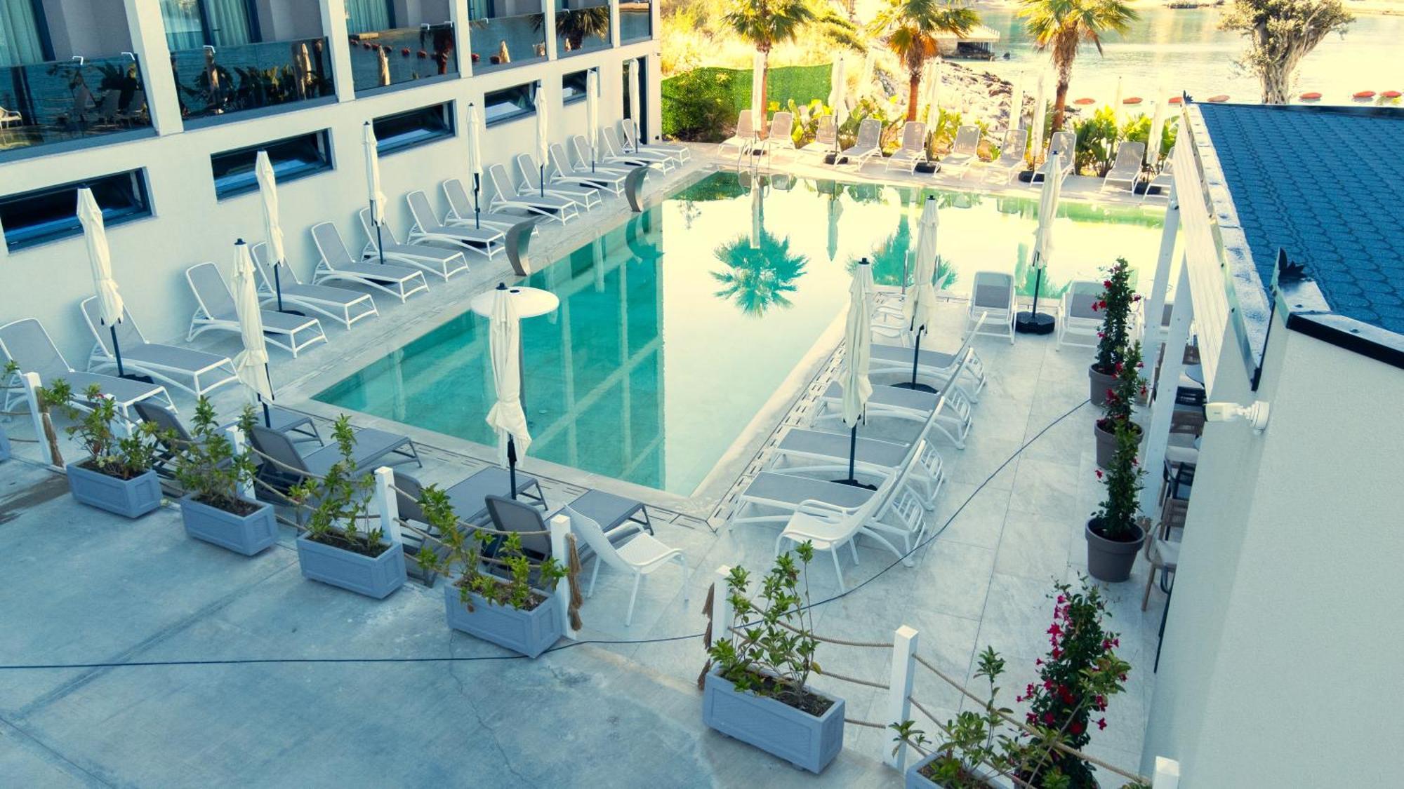 Joelle Premium Hotel Sarandë Exterior foto